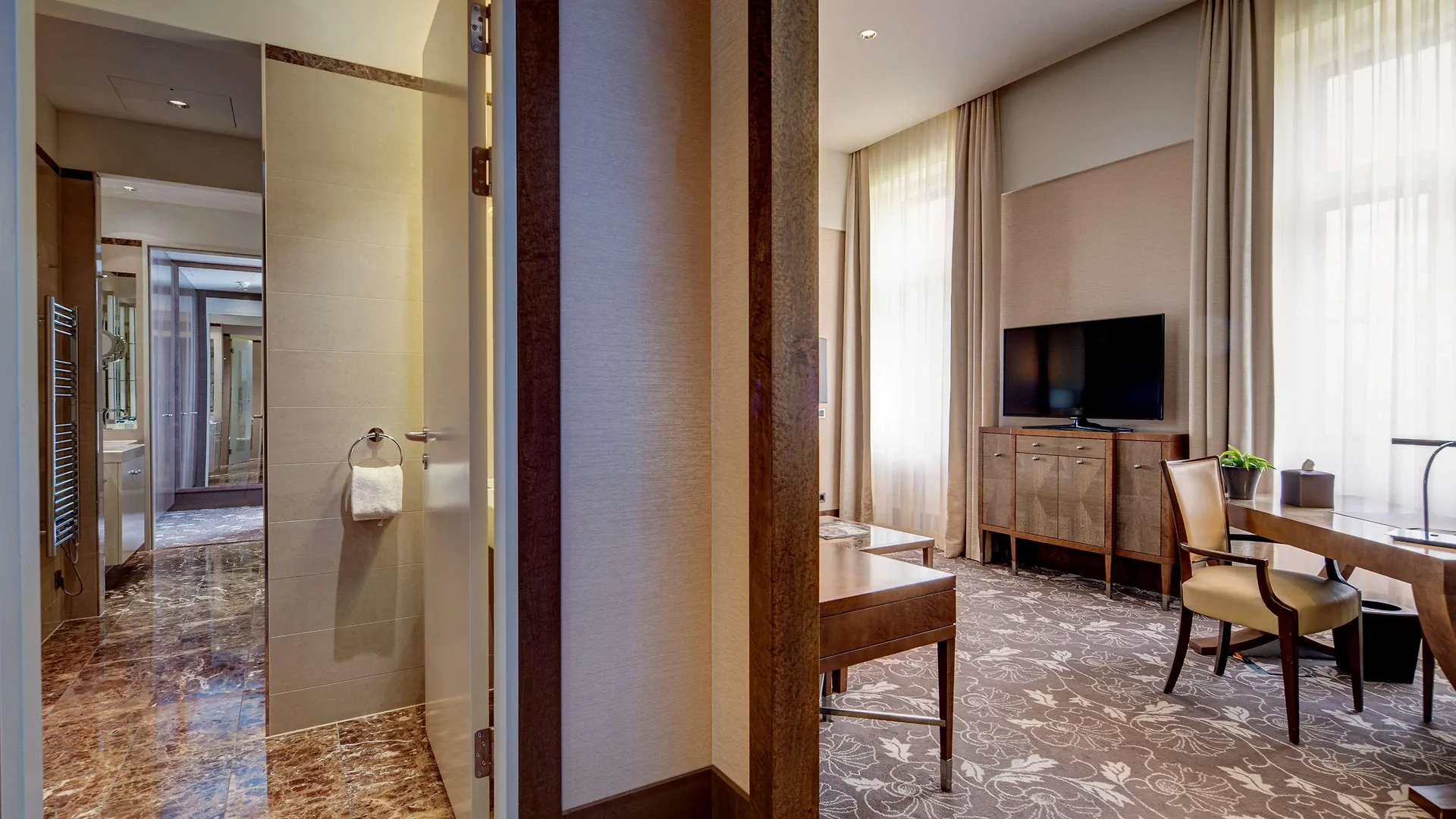 ***** Hotel Anantara Palais Hansen Vienna - Newly Renovated Austria