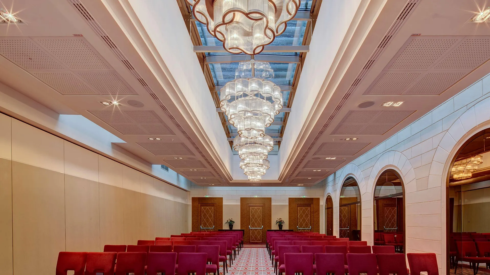 Anantara Palais Hansen Vienna - Newly Renovated Hotel
