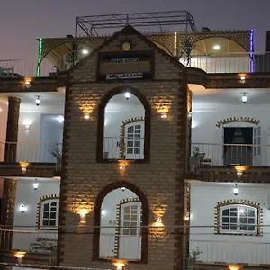 Mama Africa Apts & شقة فندقية الأقصر