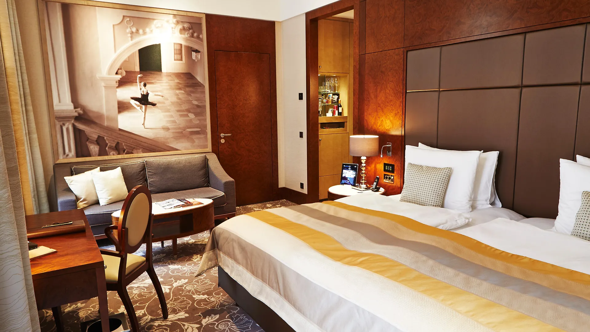 מלון Anantara Palais Hansen Vienna - Newly Renovated