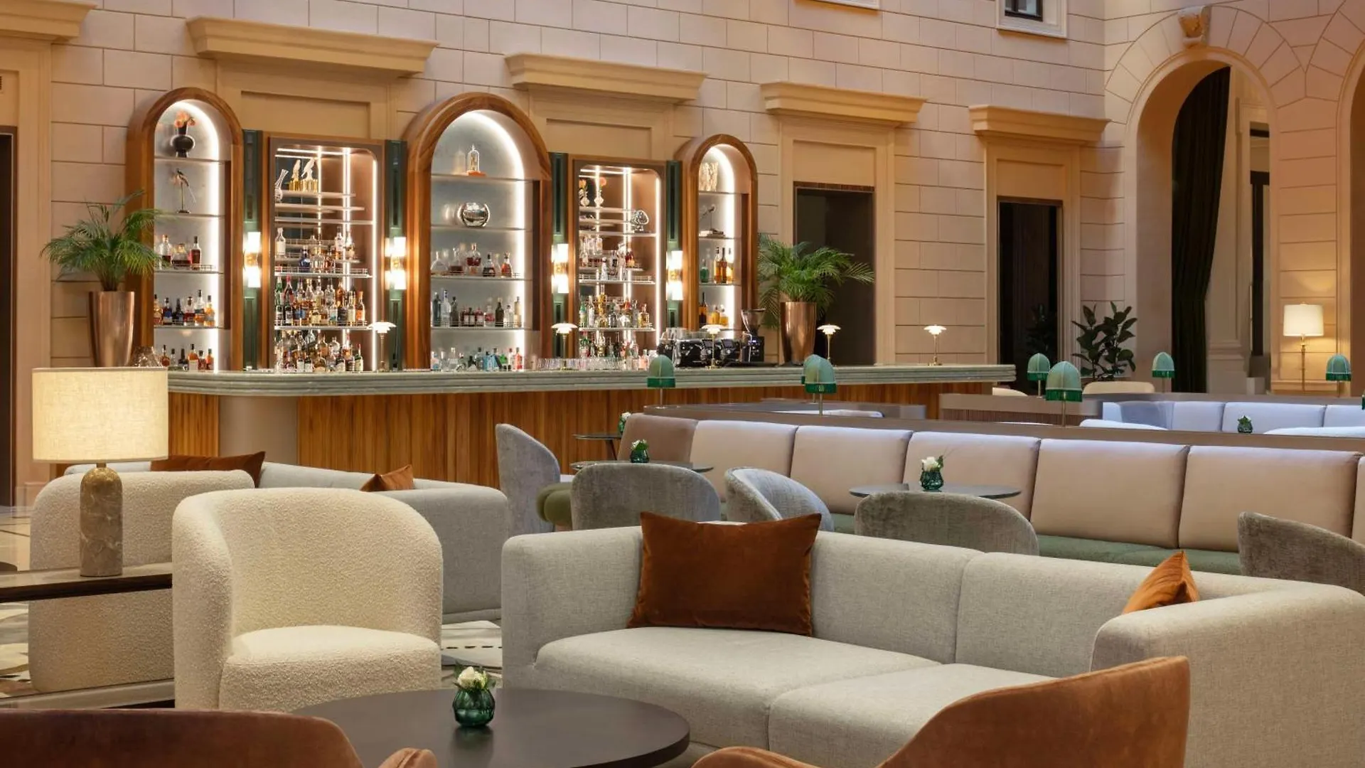 Anantara Palais Hansen Vienna - Newly Renovated מלון